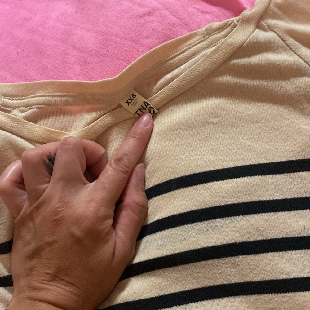 Pink !!! Two shirts ⭐️ - Picture 3 of 4